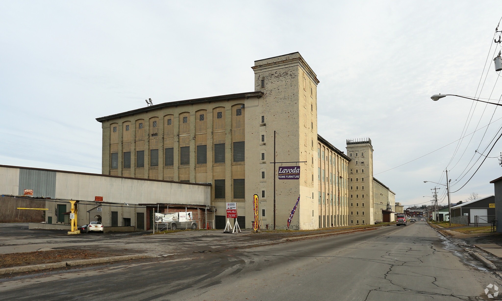 901-1001 Broad St, Utica, NY for Rent