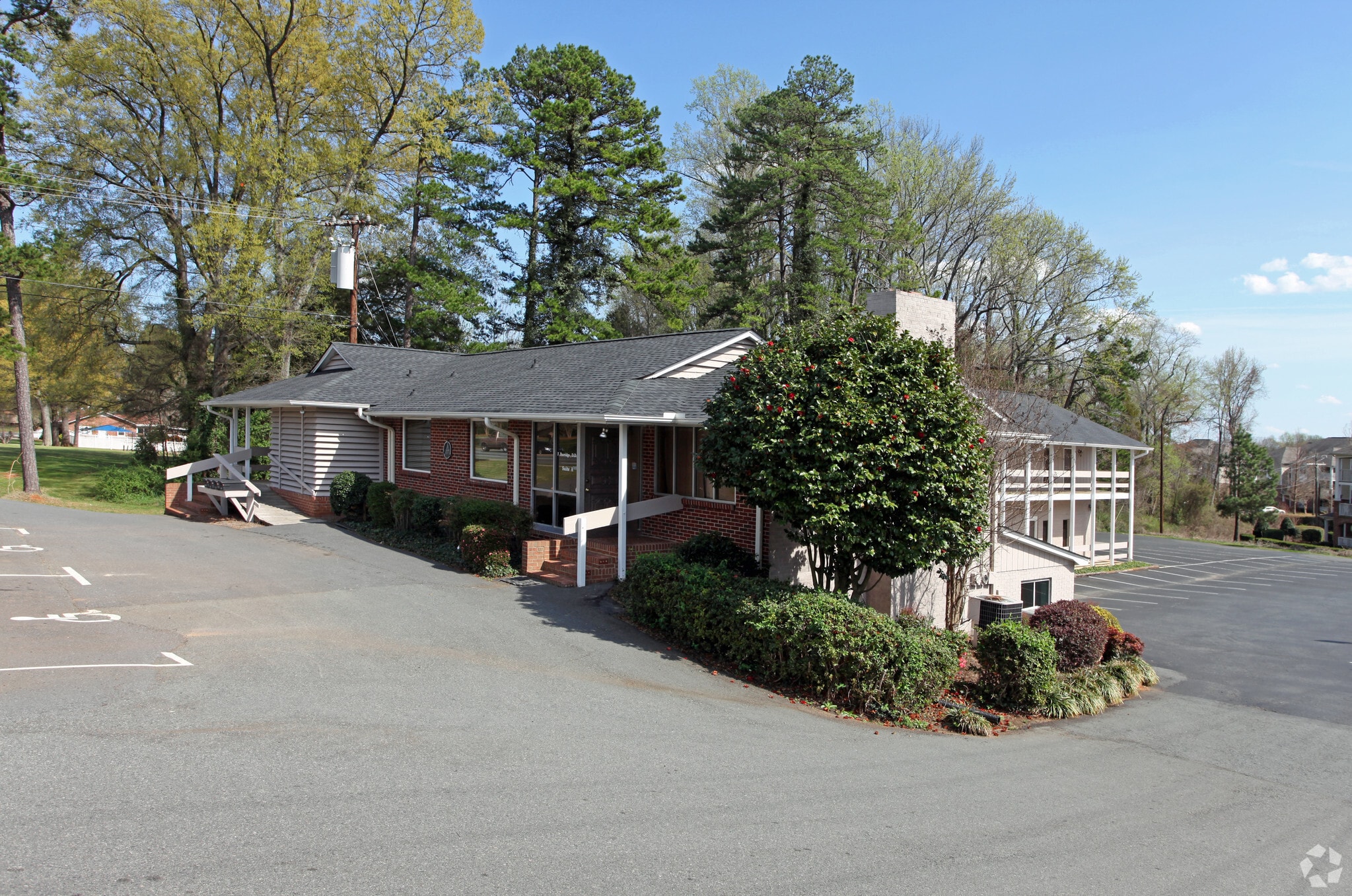 5232 Albemarle Rd, Charlotte, NC for Rent