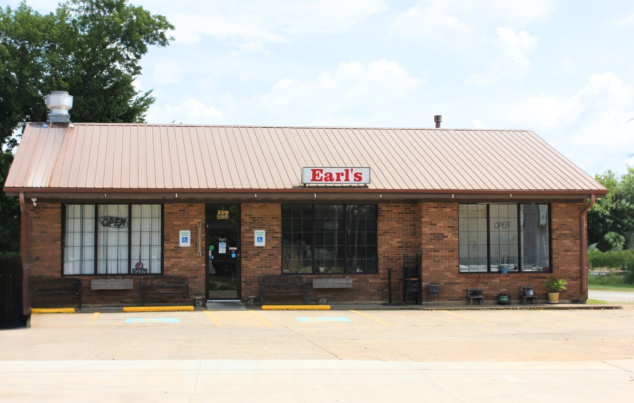339 E Main St, Auburn, KY for Sale