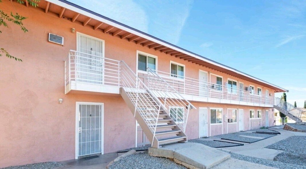 15535 Broken Bow Rd, Apple Valley, CA for Sale