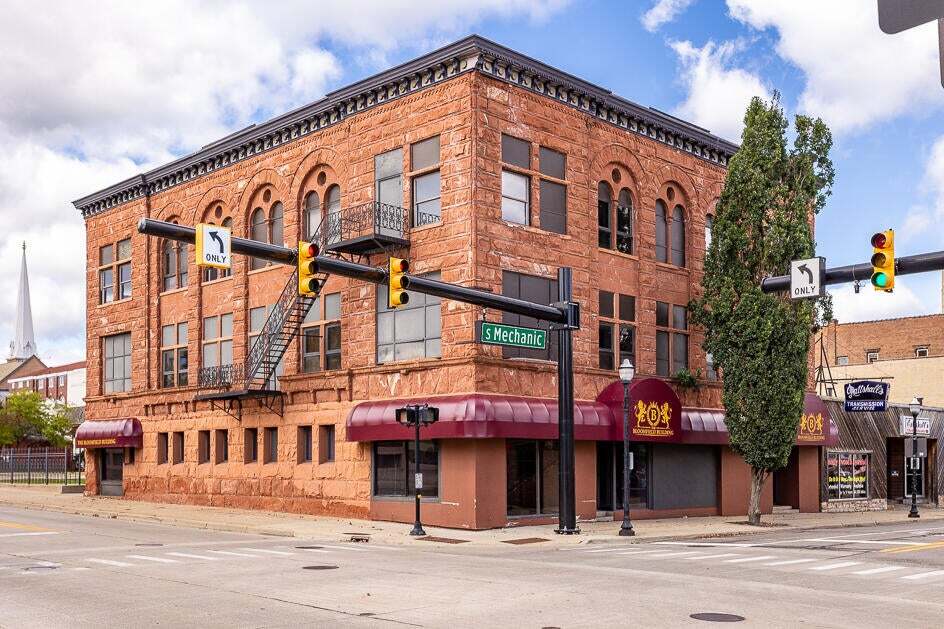 100 W Washington Ave, Jackson, MI for Sale