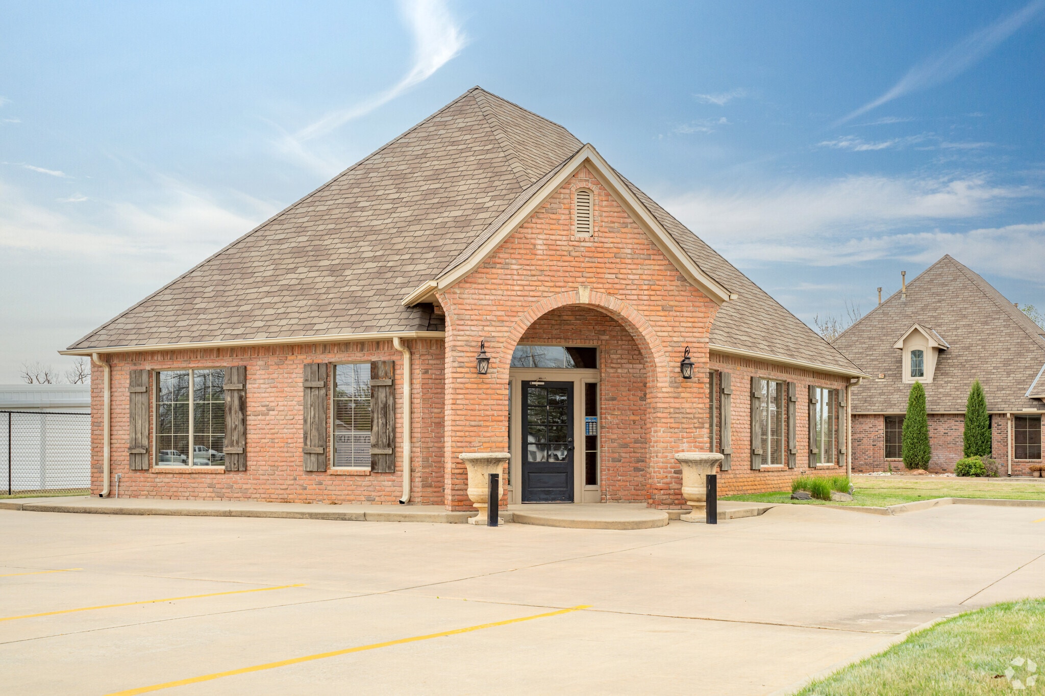 2401 Capella Blvd, Harrah, OK for Rent