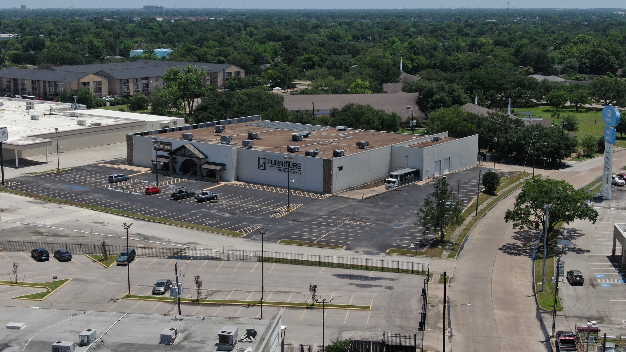 7071 Southwest Fwy, Houston, TX for Rent