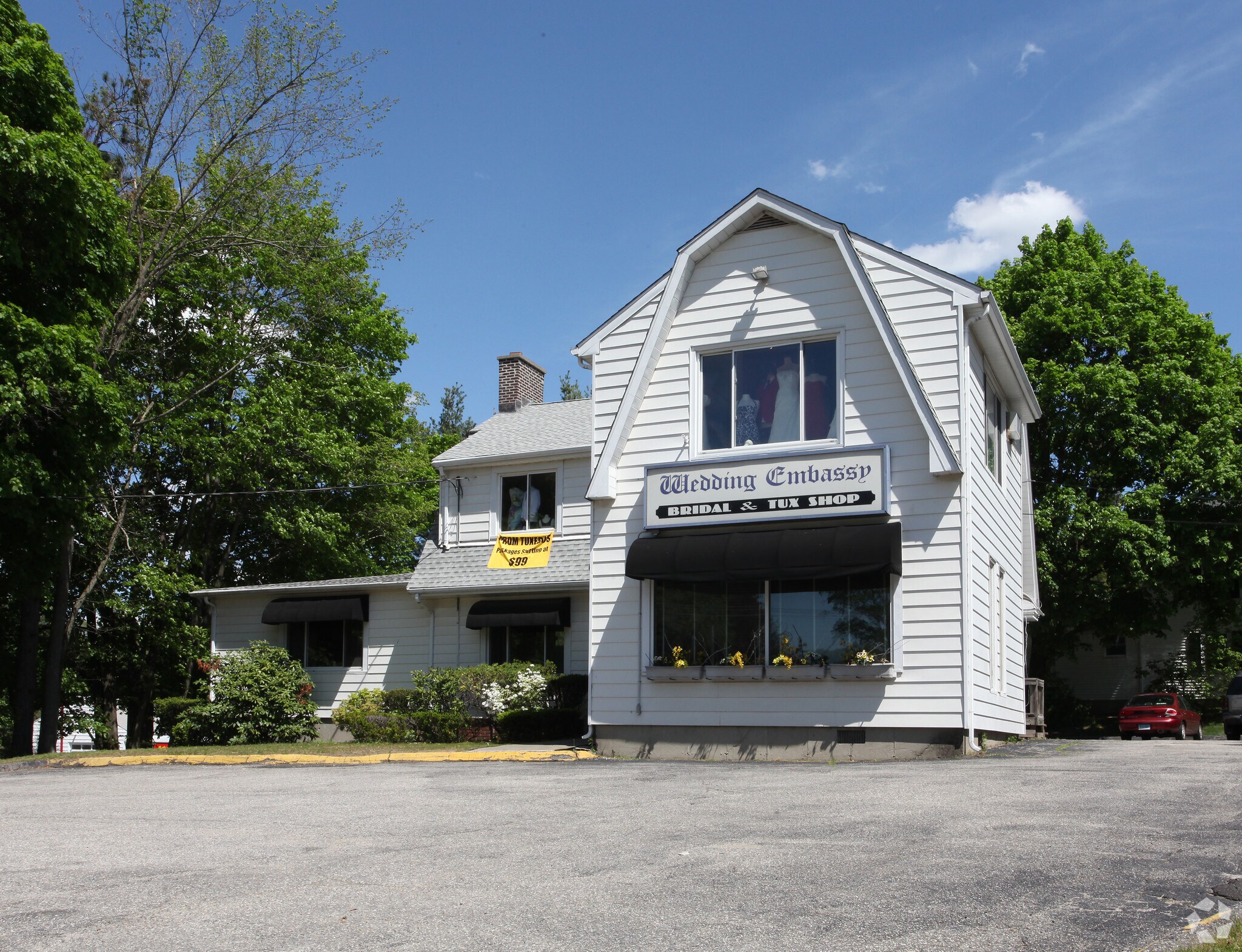 25 Candee Hill Rd Watertown, CT 06795 Retail Property for Lease on