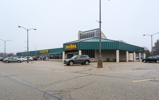 Waupun, WI Retail - 900-914 W Main St