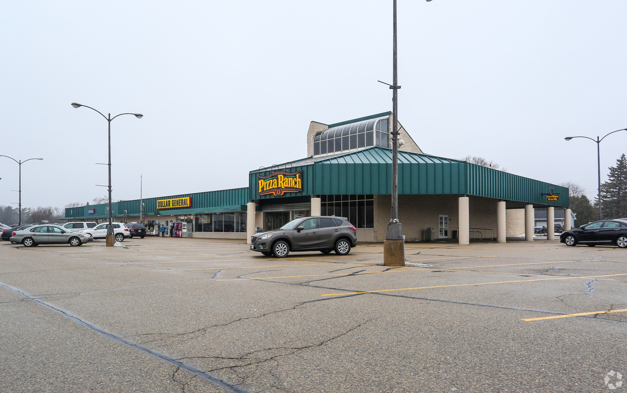 900-914 W Main St, Waupun, WI for Rent