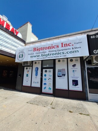 Fresh Meadows, NY Office/Retail - 6827 Fresh Meadow Ln