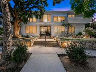 West Hollywood, CA Apartments - 1218 N Laurel Ave