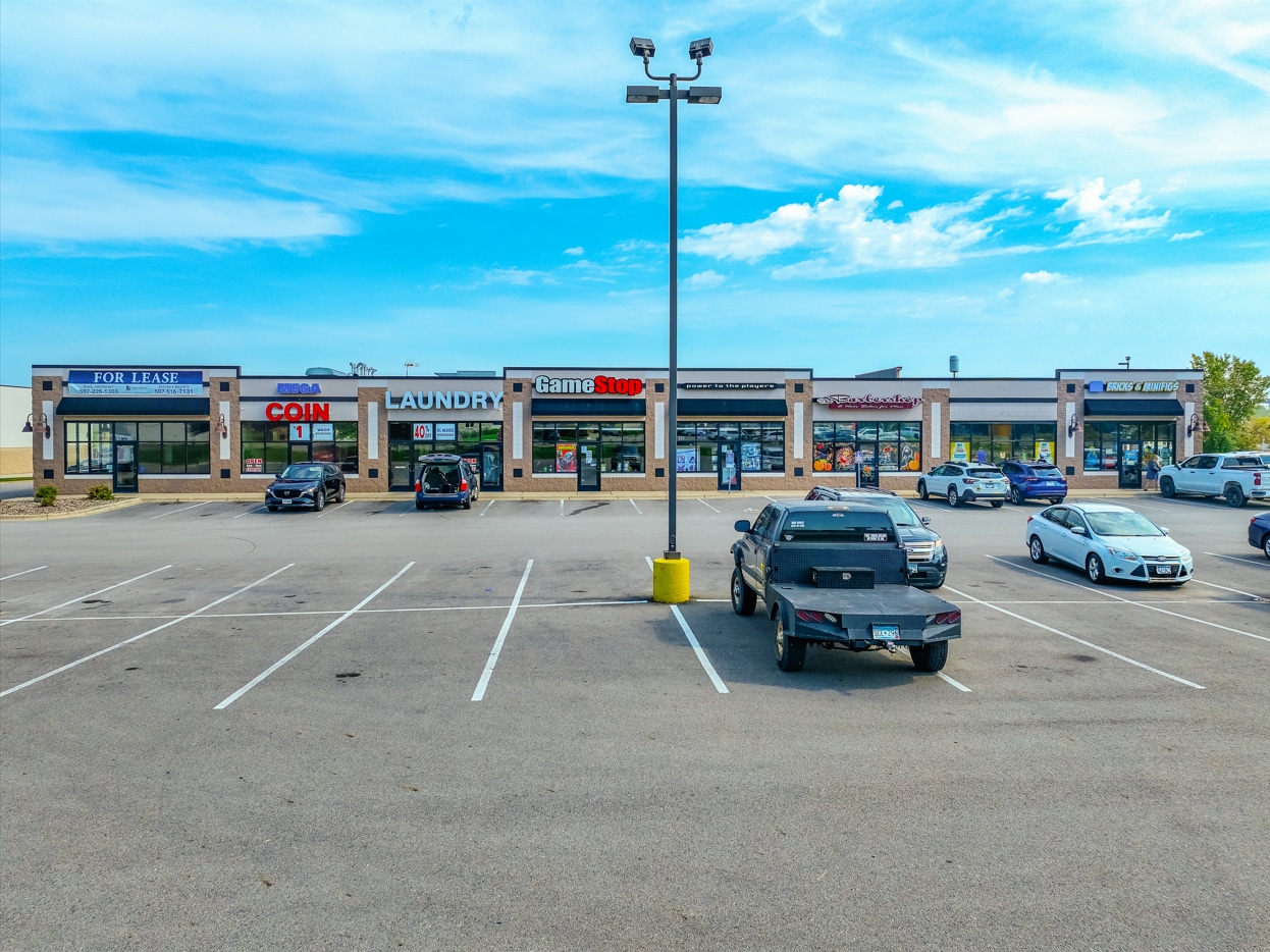 221 28th St SE, Rochester, MN for Sale