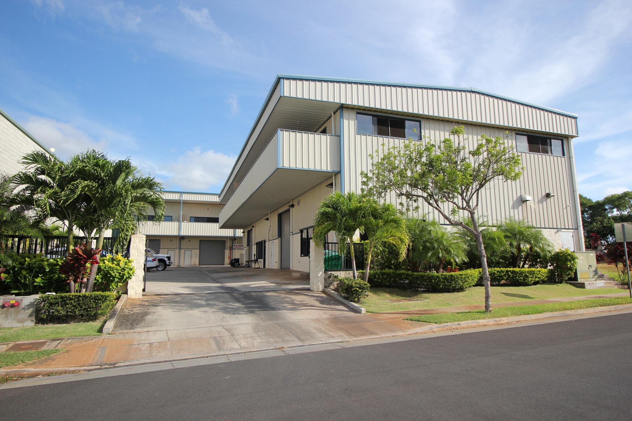94-440 Maikoiko St, Waipahu, HI for Sale