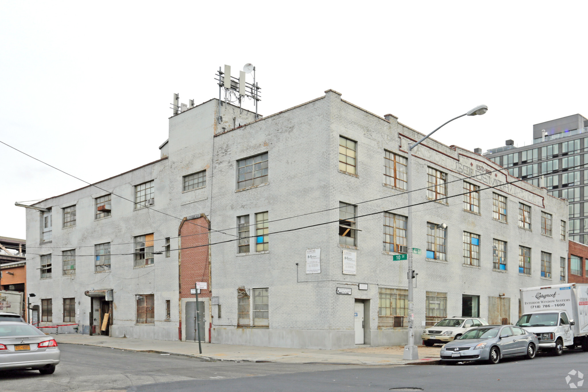 10-01-10-09 43rd Ave, Long Island City, NY for Rent