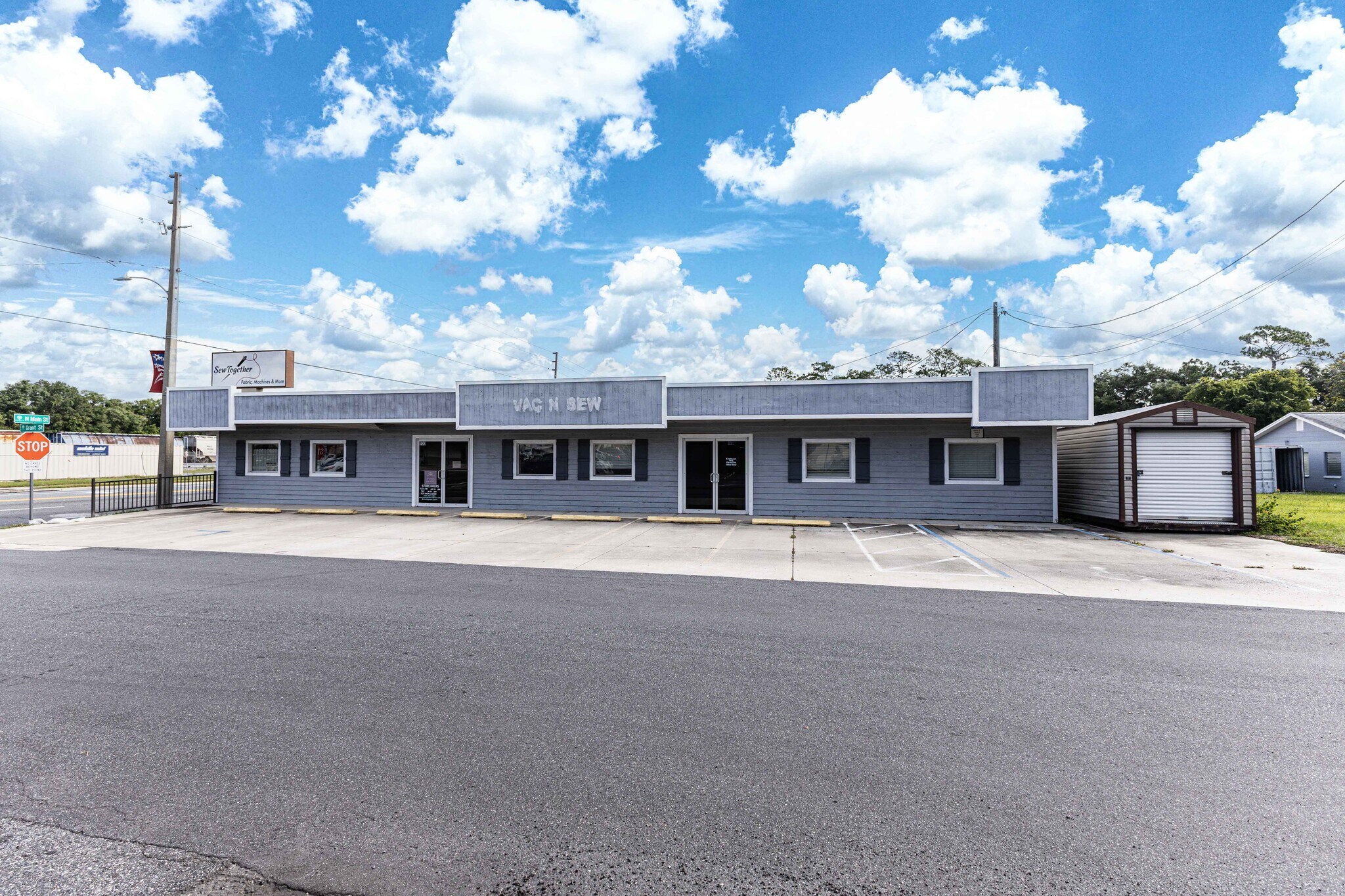 700 N Main St, Wildwood, FL for Sale