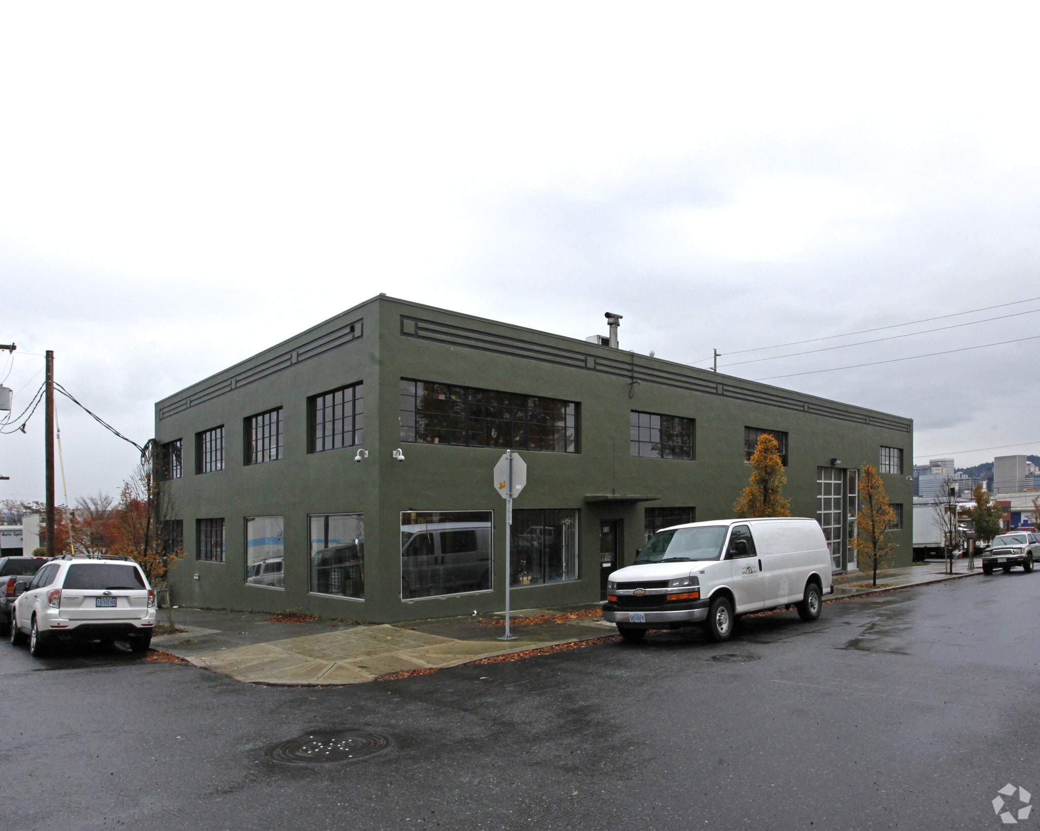 930 SE Oak St, Portland, OR for Rent