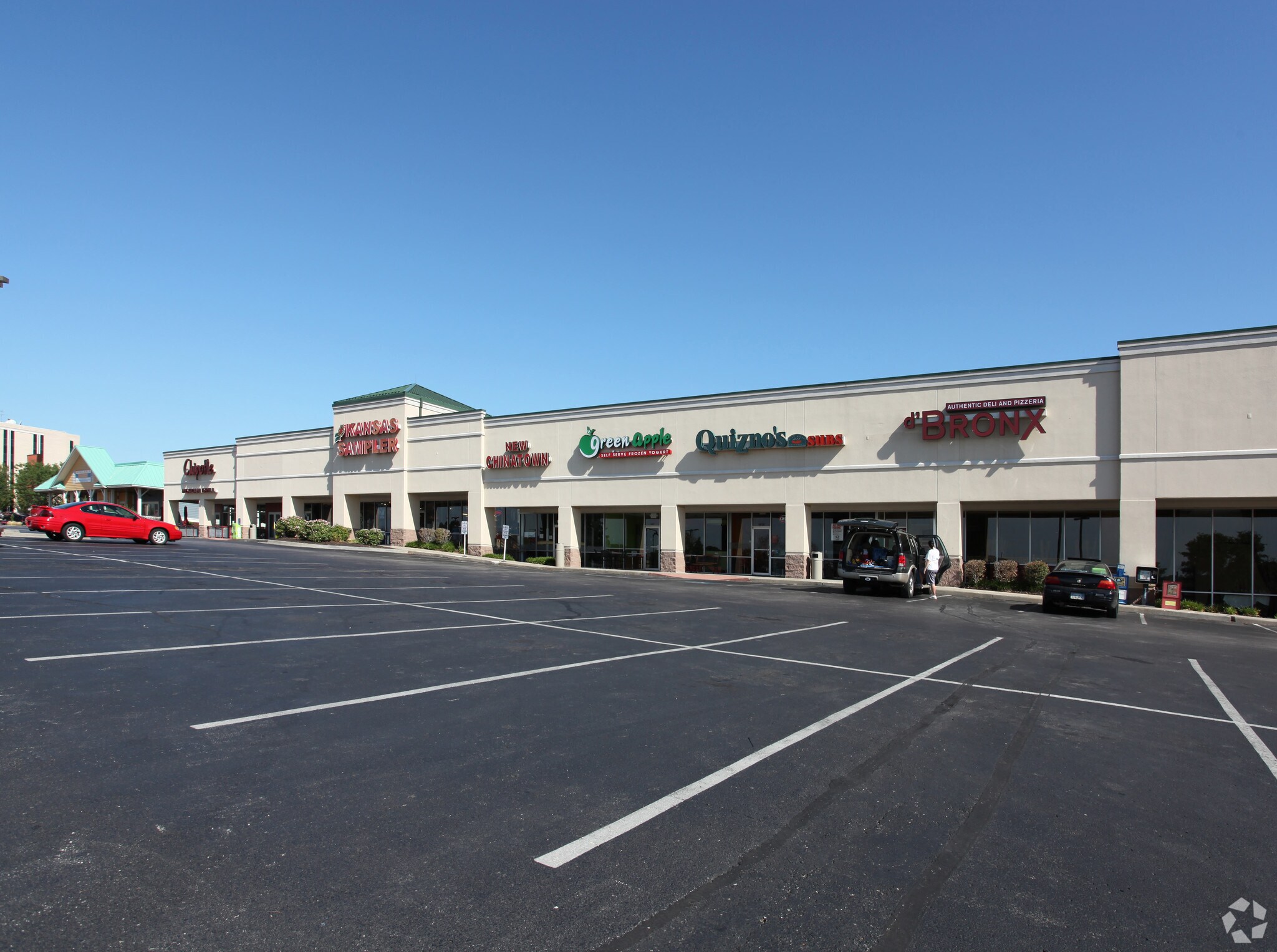 6820-6864 Johnson Dr, Mission, KS for Rent