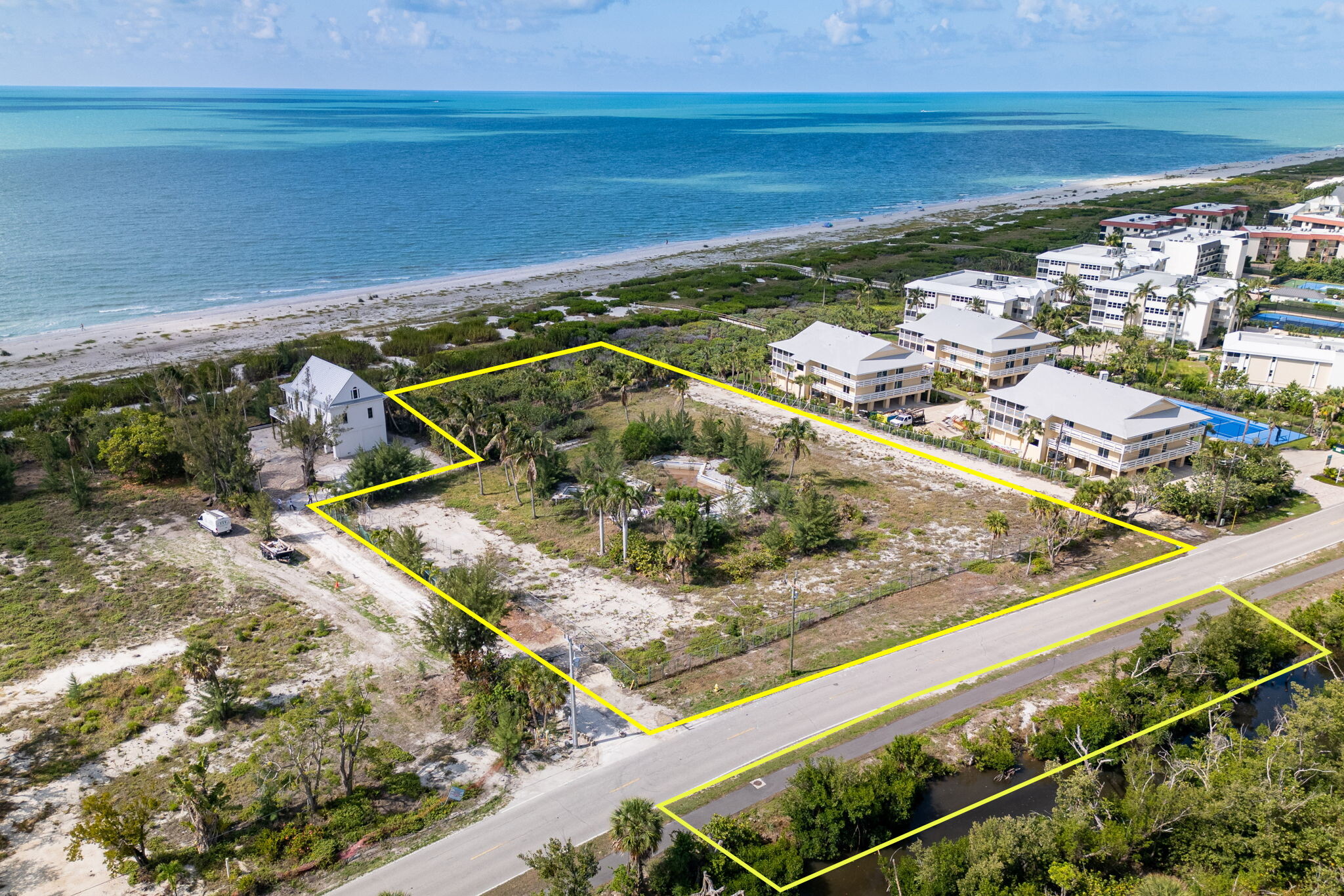 555 E Gulf Dr, Sanibel, FL for Sale