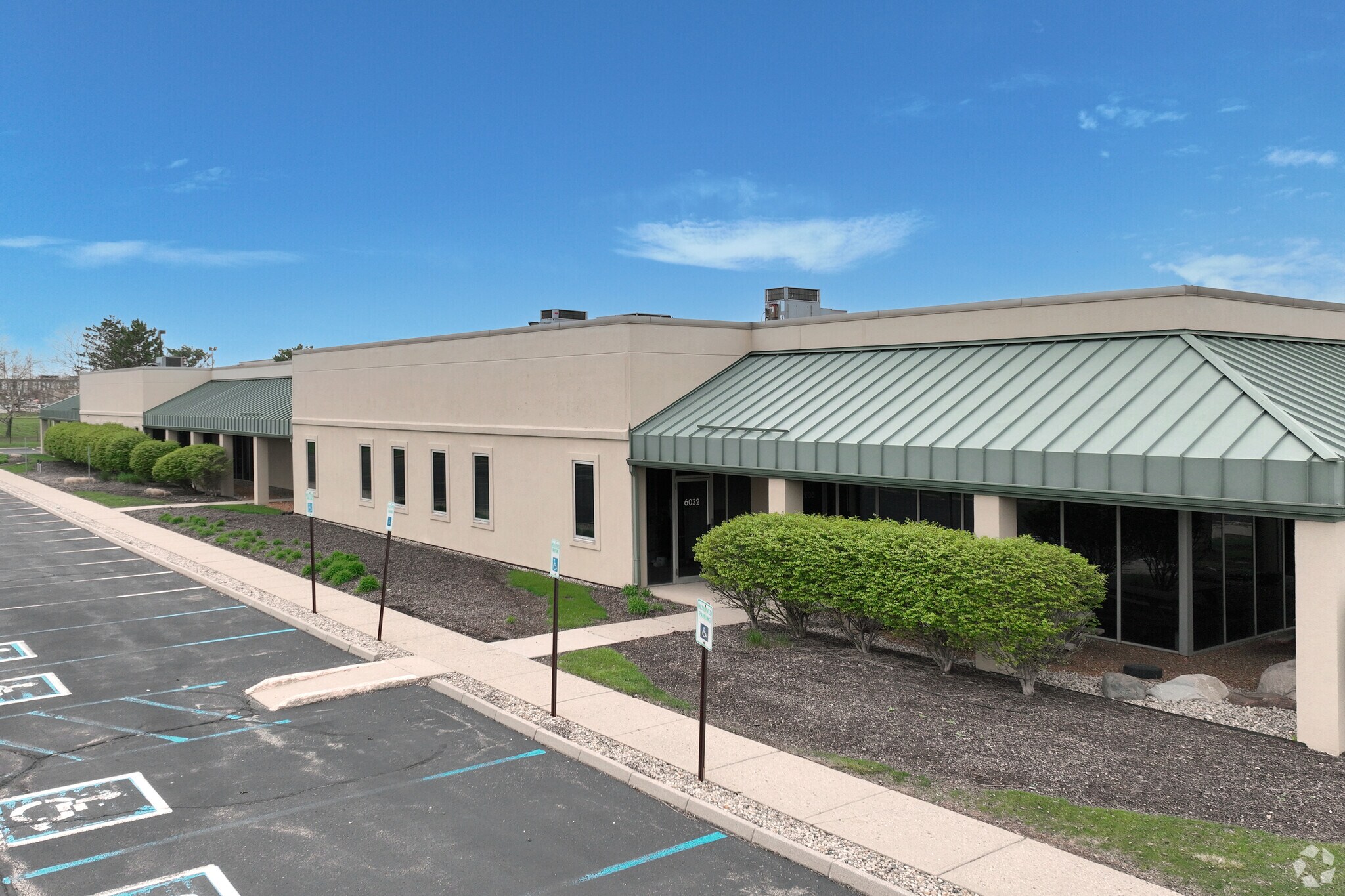 6026 Lakeside Blvd, Indianapolis, IN for Rent