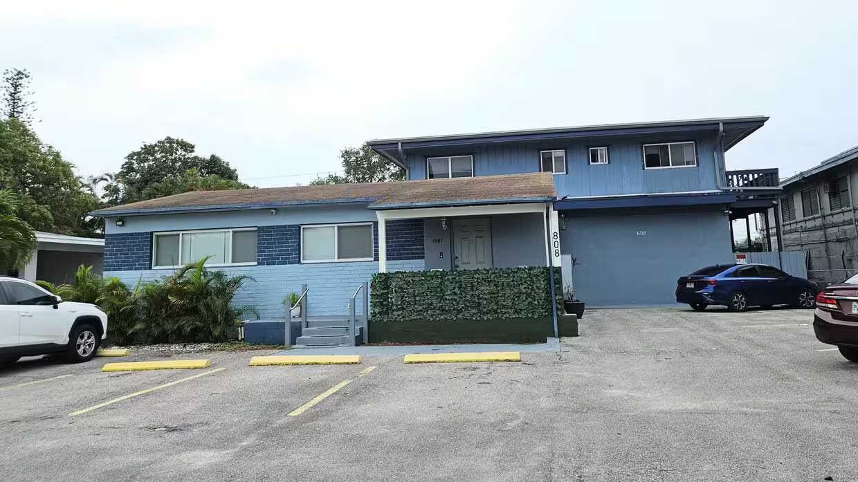 808 NW 19th St, Fort Lauderdale, FL for Sale