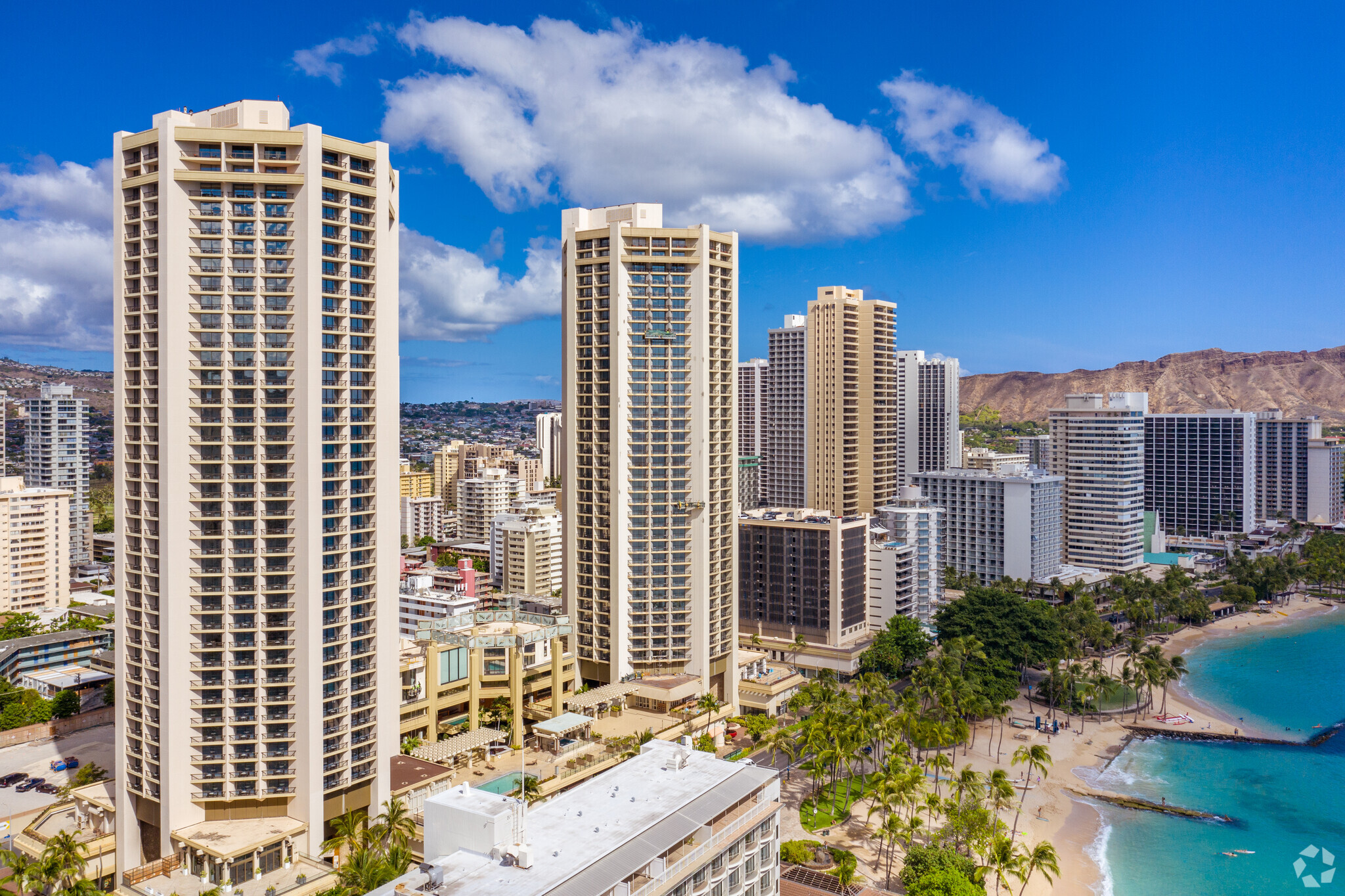 2424 Kalakaua Ave, Honolulu, HI for Rent