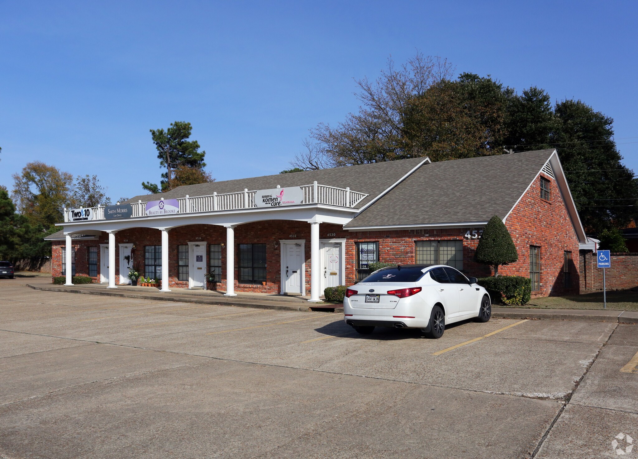 4088-4536 Summerhill Rd, Texarkana, TX for Rent