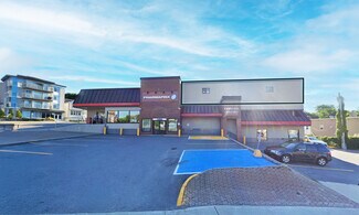 Québec, QC Retail - 682 Av Royale