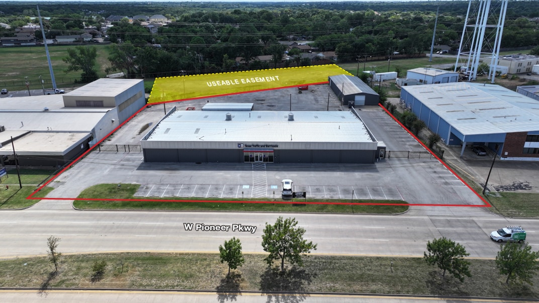 3500 W Pioneer Pky, Pantego, TX for Sale