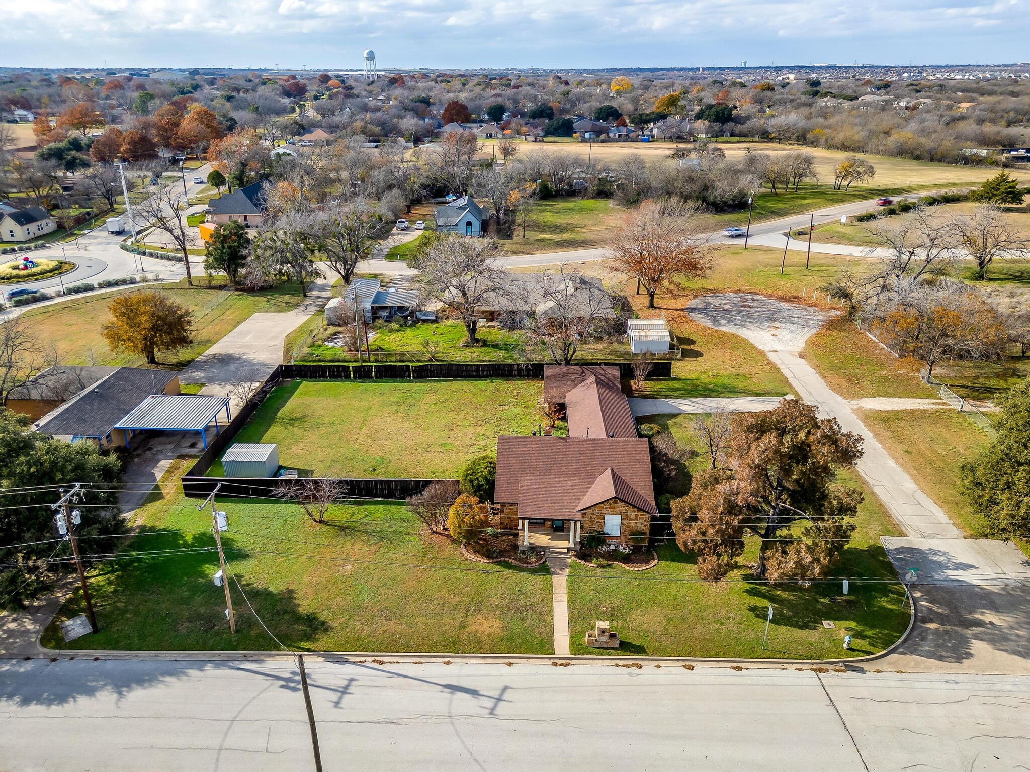 113 N Tarrant St, Crowley, TX for Sale