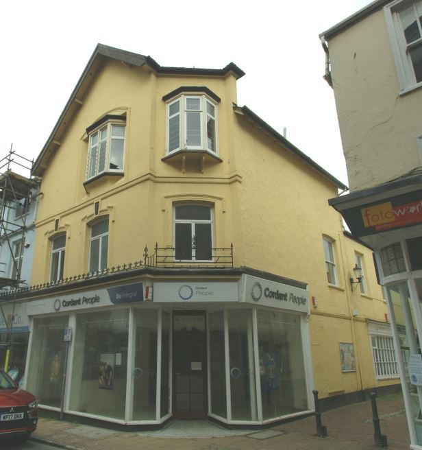 4 Cross St, Barnstaple, DEV for Sale