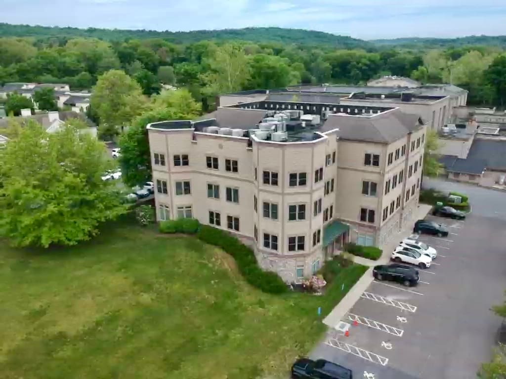 464 Heritage Rd, Southbury, CT for Rent