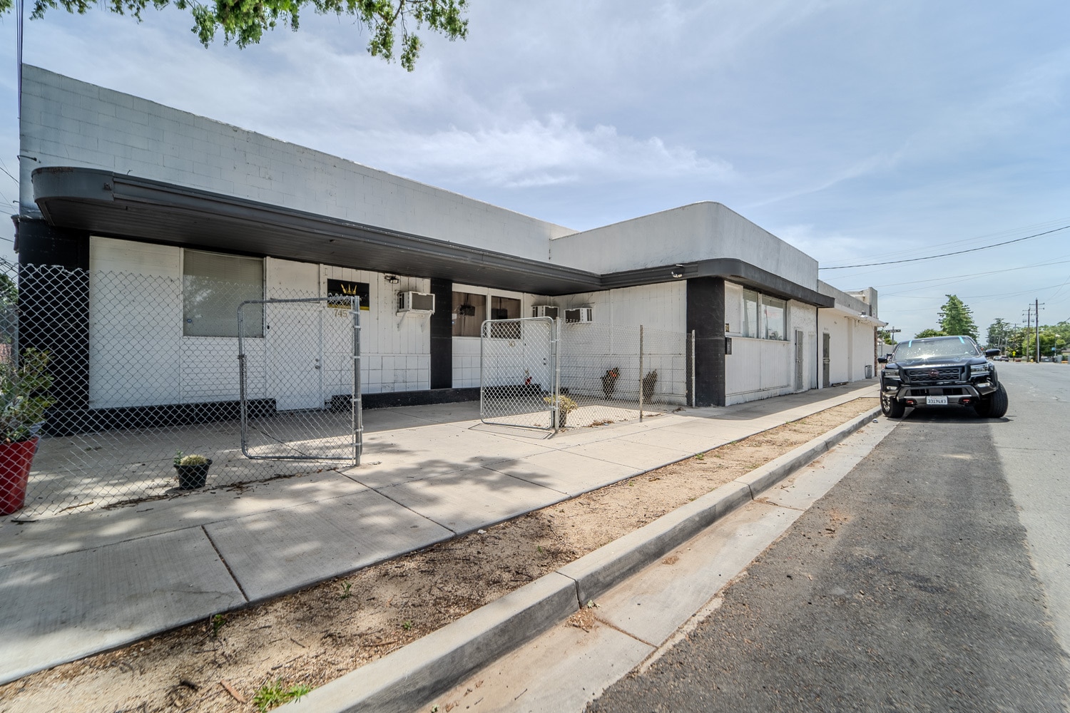 741-745 Cooper Ave, Yuba City, CA for Rent