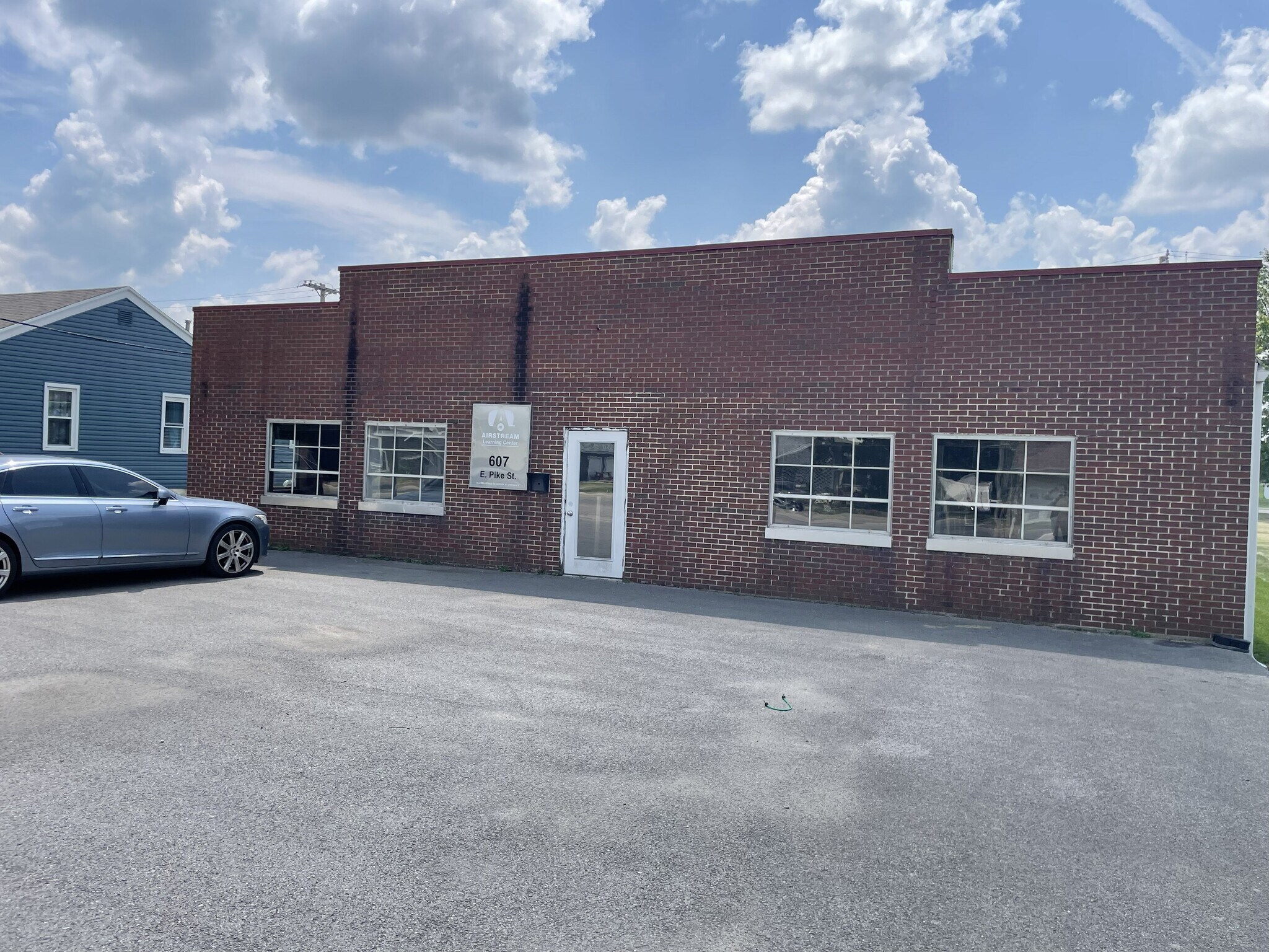 607 E Pike St, Jackson Center, OH for Sale