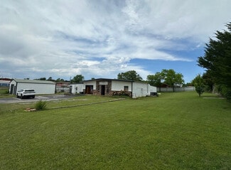 Newcastle, OK Retail - 3145 SE 44th St