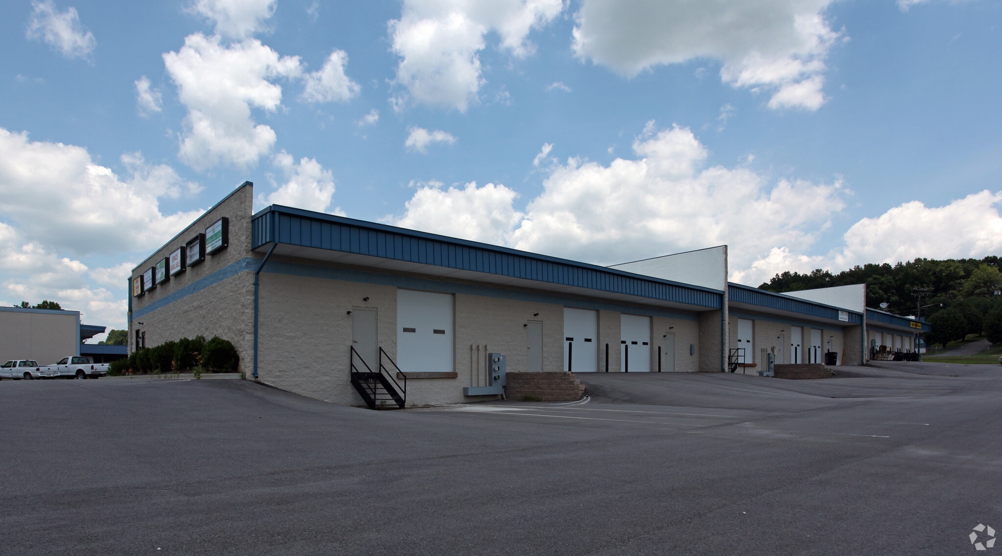 272 Hickory St, Mount Airy, NC for Rent