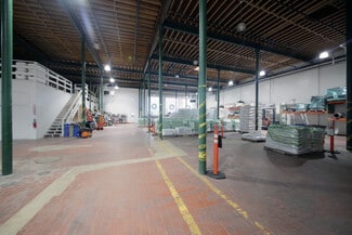 Chicago, IL Manufacturing - 4131 S State St Chicago, IL Manufacturing - 4131 S State St