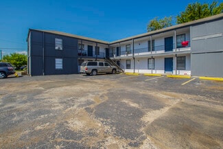 Waco, TX Apartments - 600 E Craven Ave