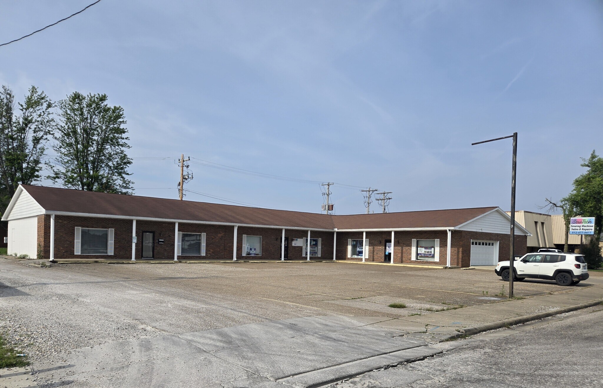 4631-4671 Bayard Park Dr, Evansville, IN for Sale