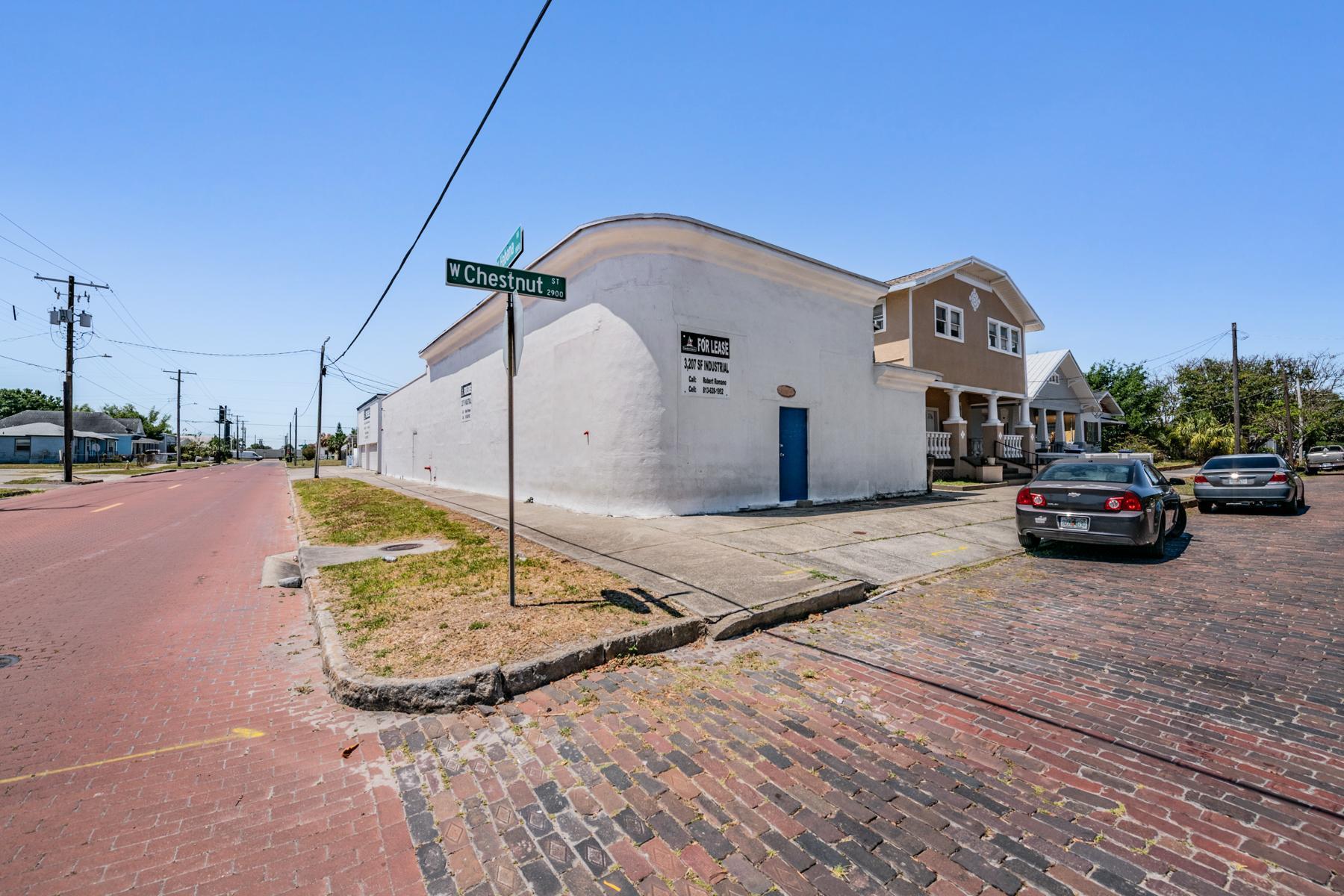 2902 W Chestnut St, Tampa, FL for Rent