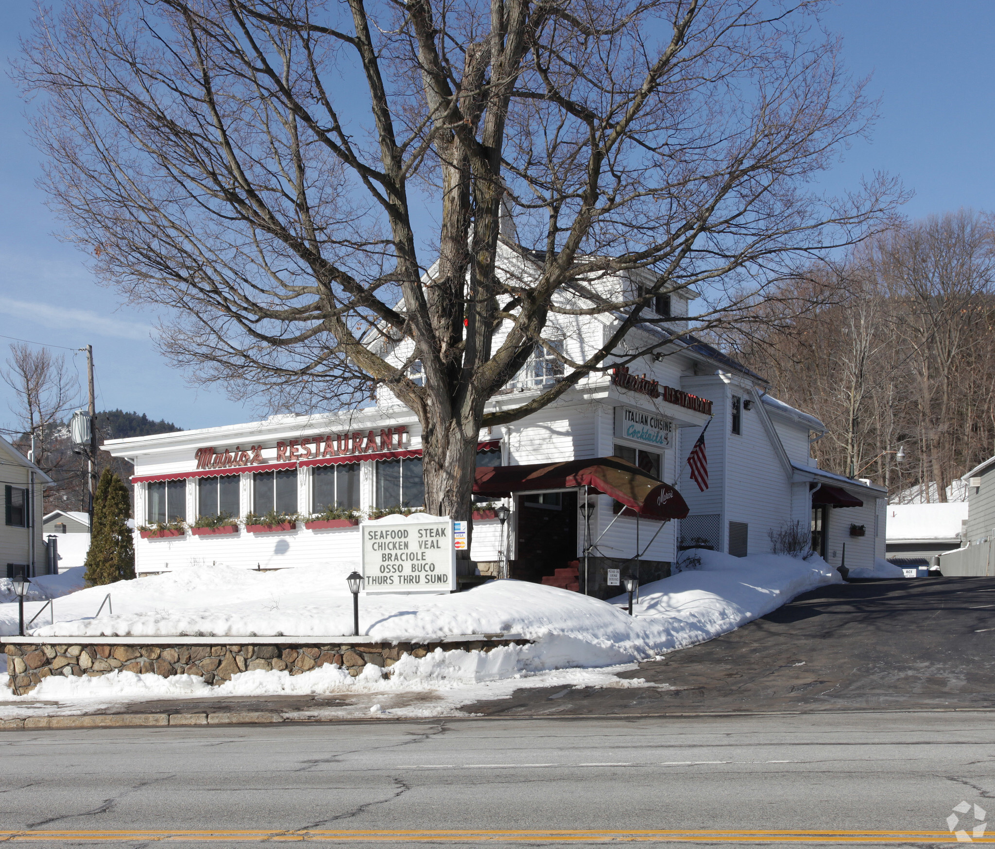 429 Canada St, Lake George, NY for Sale