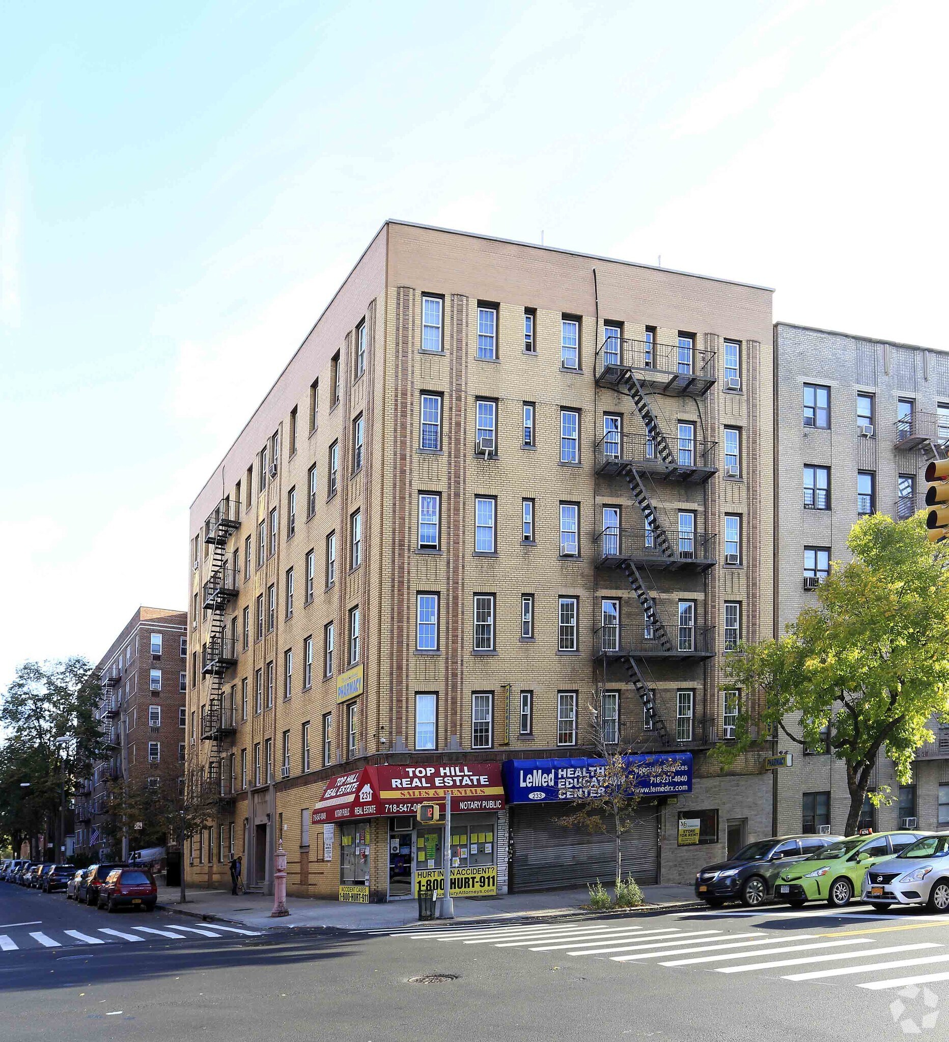 231-237 E Gun Hill Rd, Bronx, NY for Rent