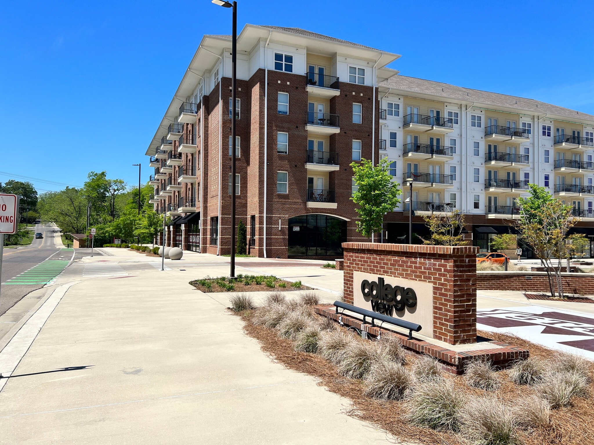 385 College View Dr, Starkville, MS for Rent