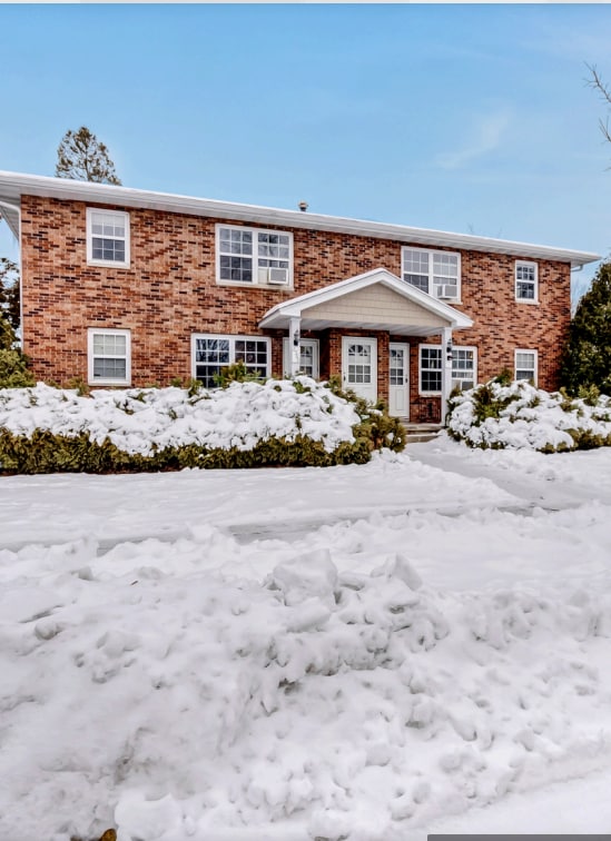 2500 Olive St, Cedar Falls, IA for Sale