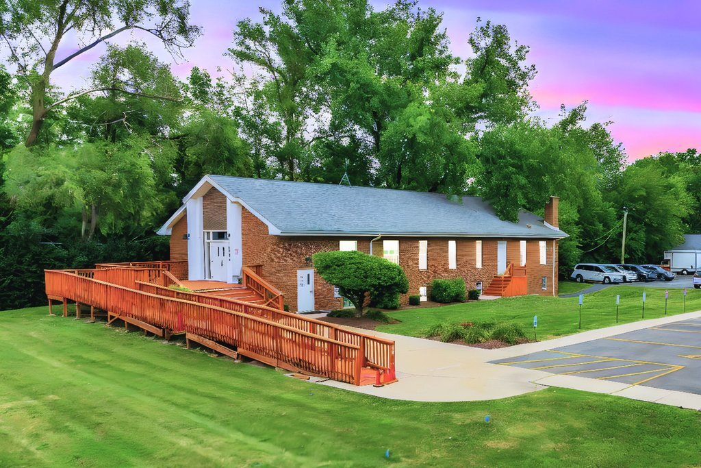 1352 N Cedar Rd, New Lenox, IL for Sale