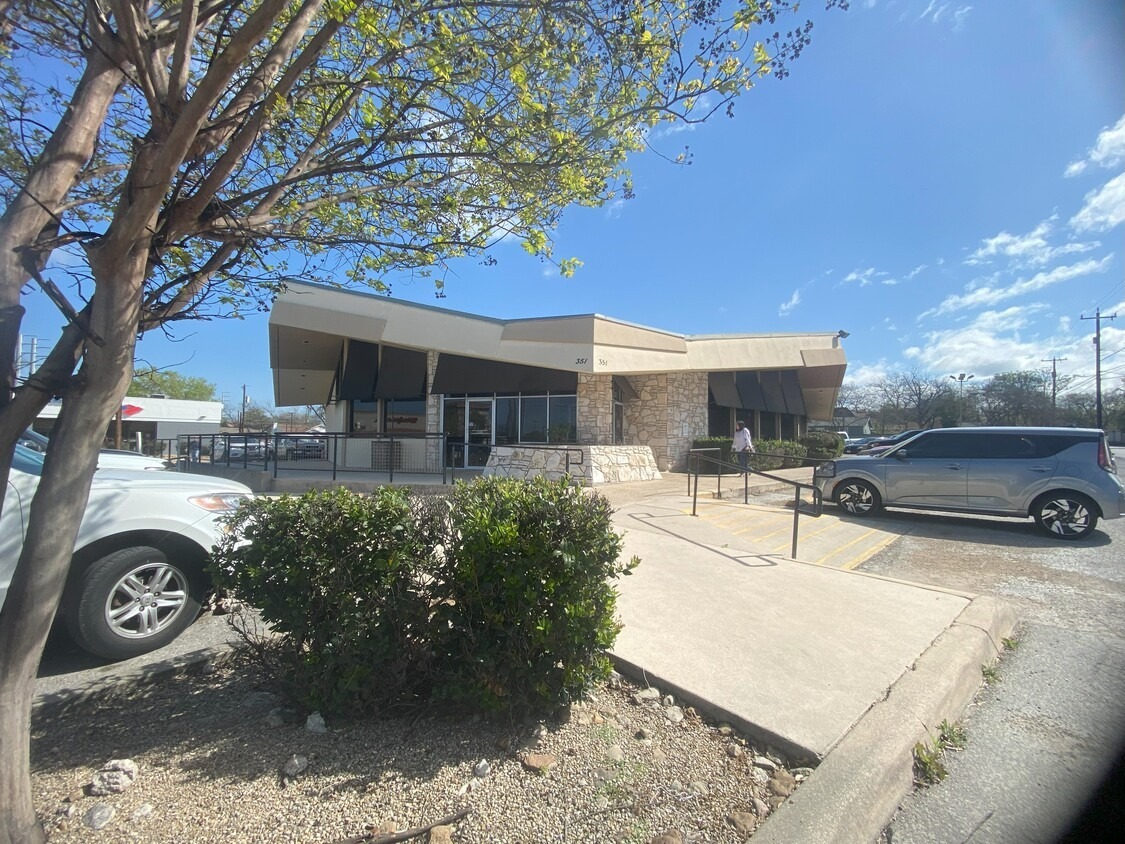 3400 San Pedro Ave, San Antonio, TX for Rent