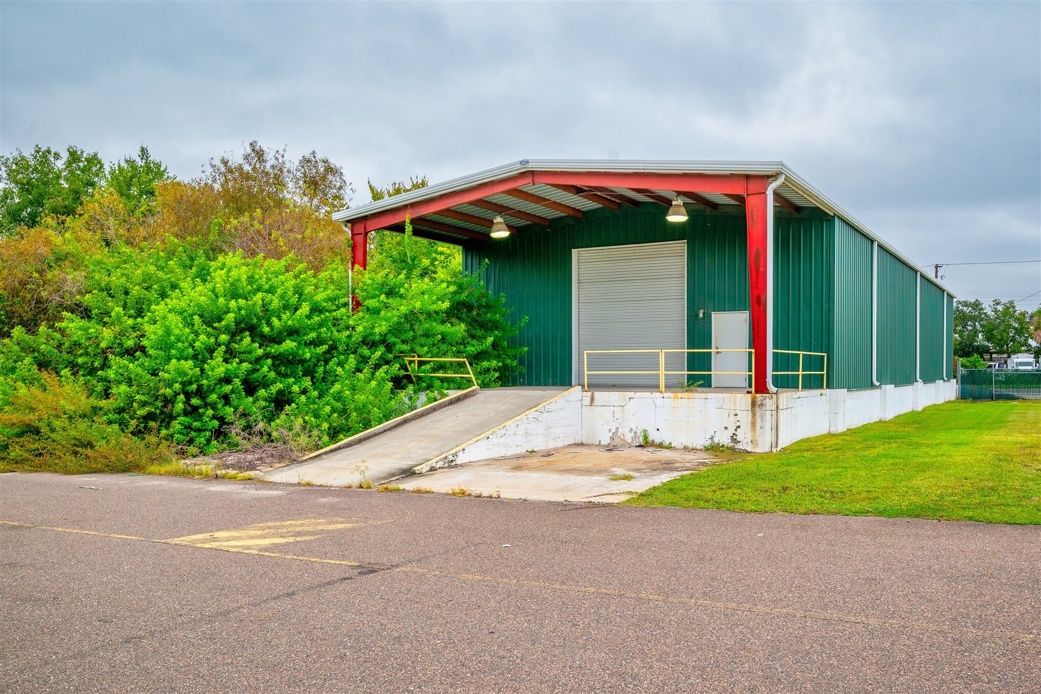 5115 Hartford St, Tampa, FL for Sale