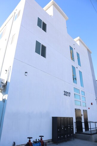 Los Angeles, CA undefined - 3217 S Central Ave