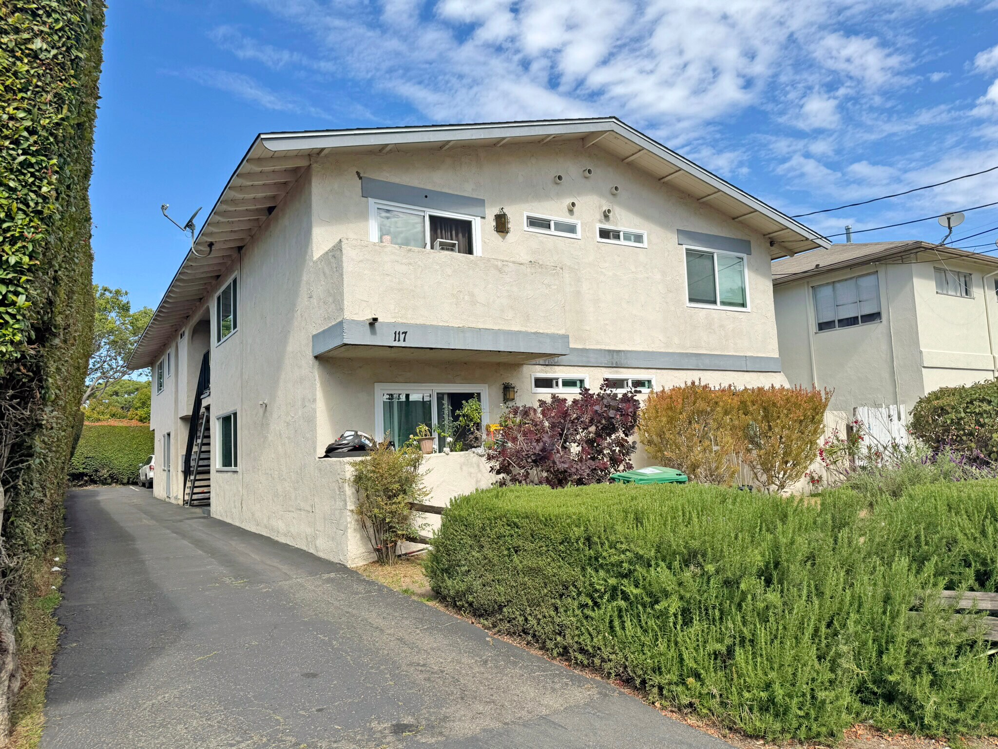 117 Magnolia Ave, Goleta, CA for Sale