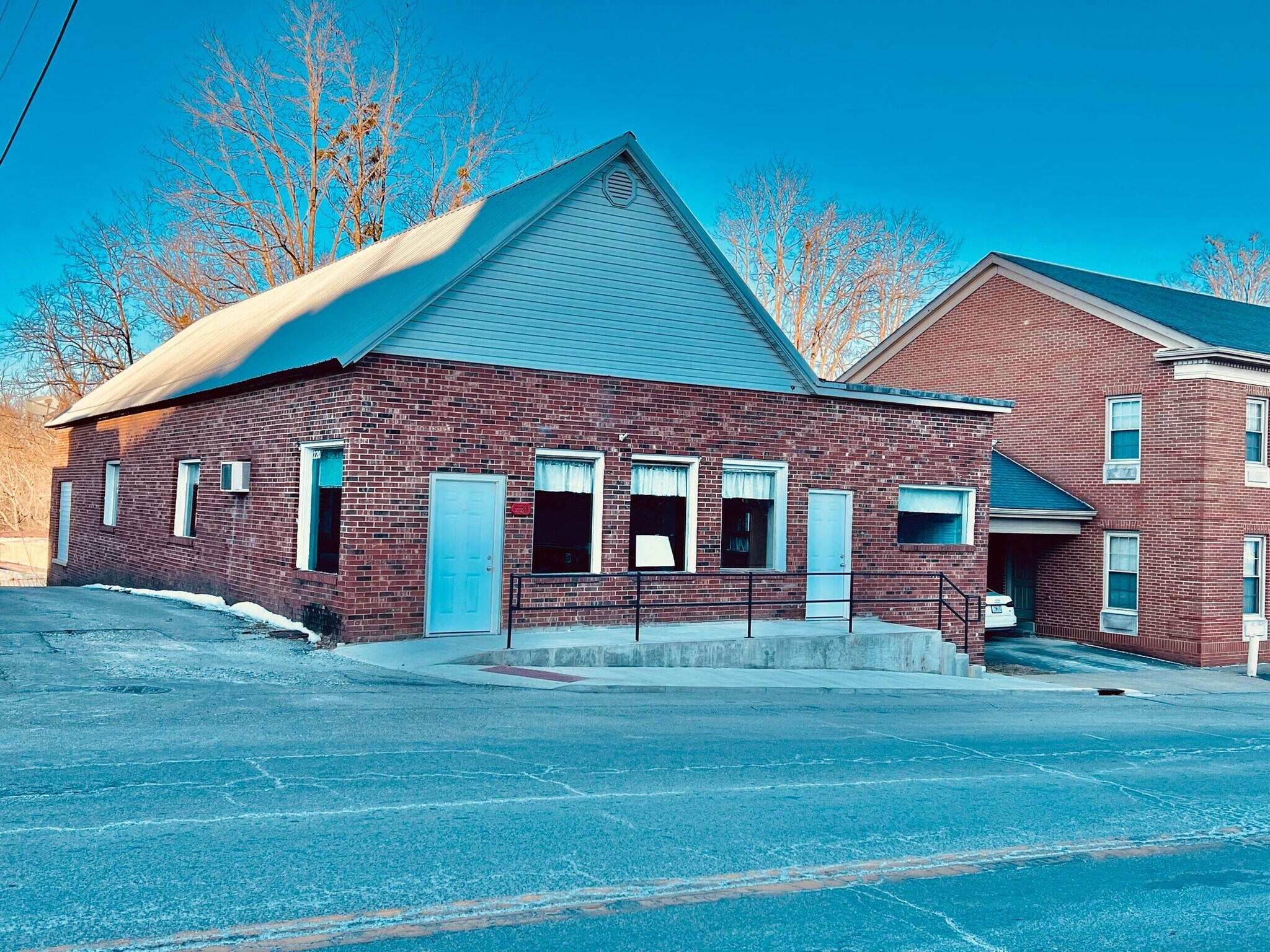 220 Main st, Mount Vernon, KY for Sale