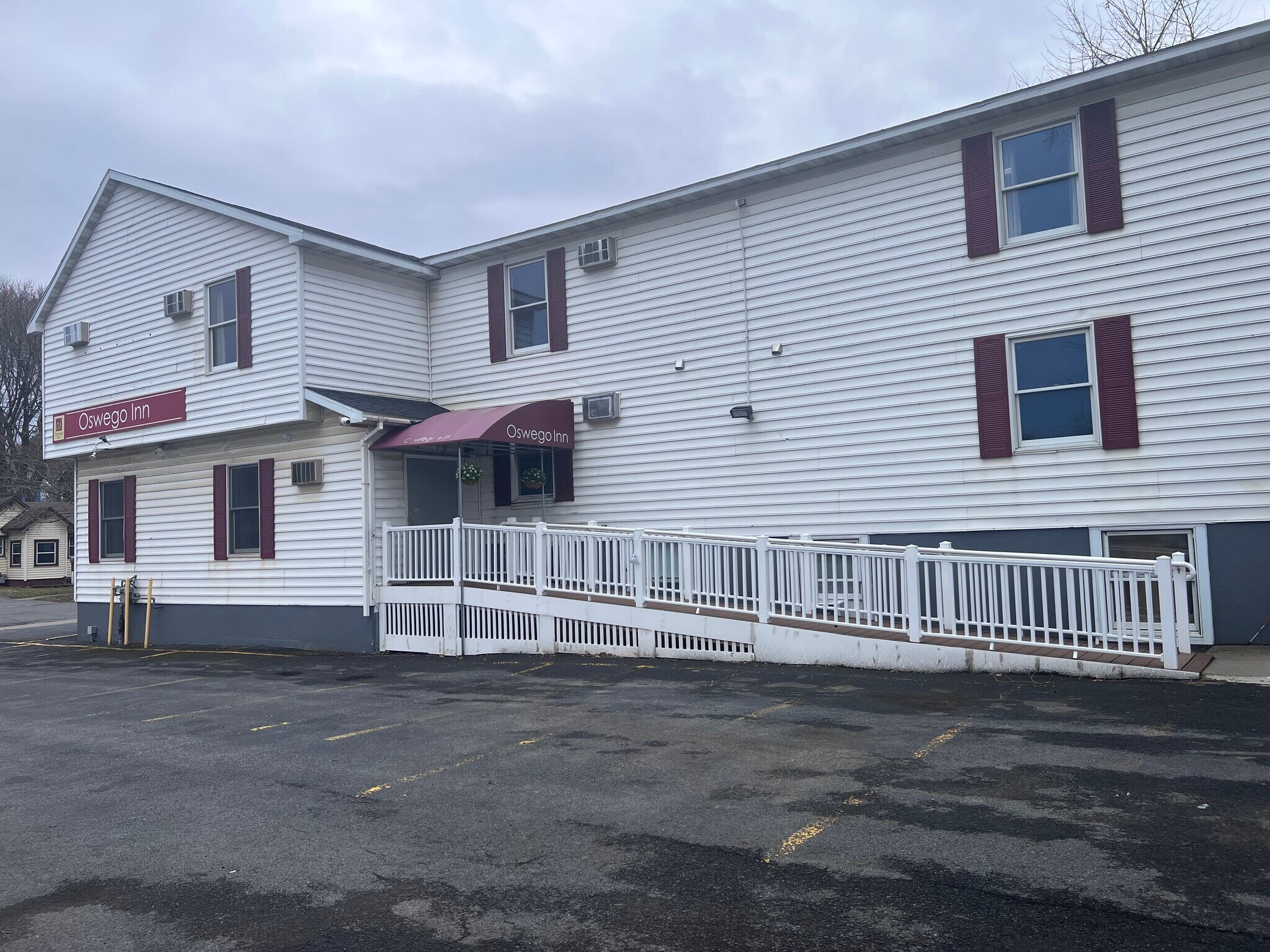 180 E 10th St, Oswego, NY for Sale