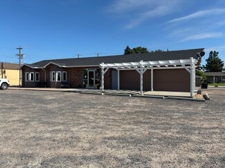 Imperial, NE Restaurant - 140 E 12th St