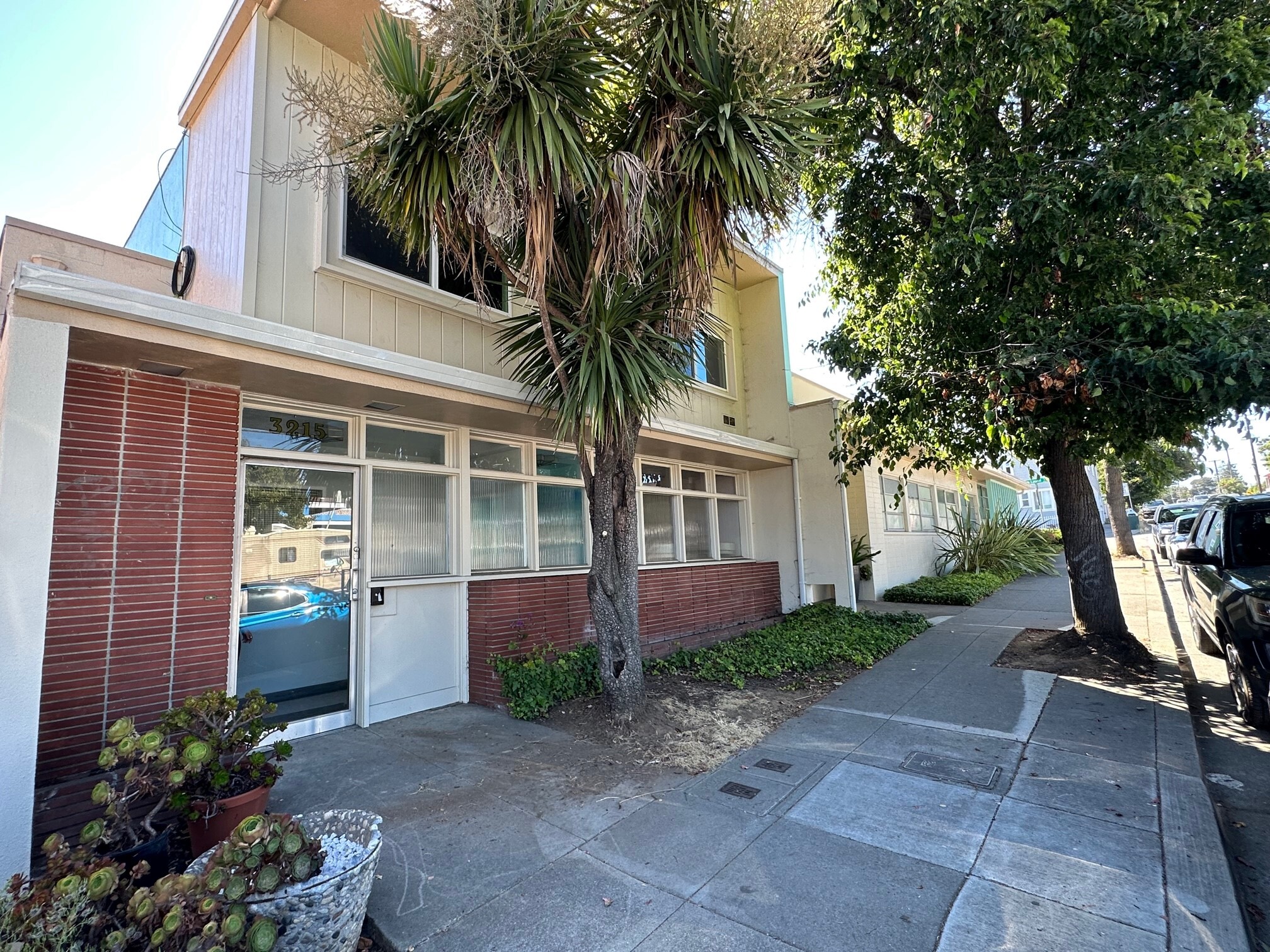 3201-3215 Macarthur Blvd, Oakland, CA for Sale