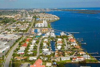 Lake Park, FL Restaurant - 612 N Federal Hwy